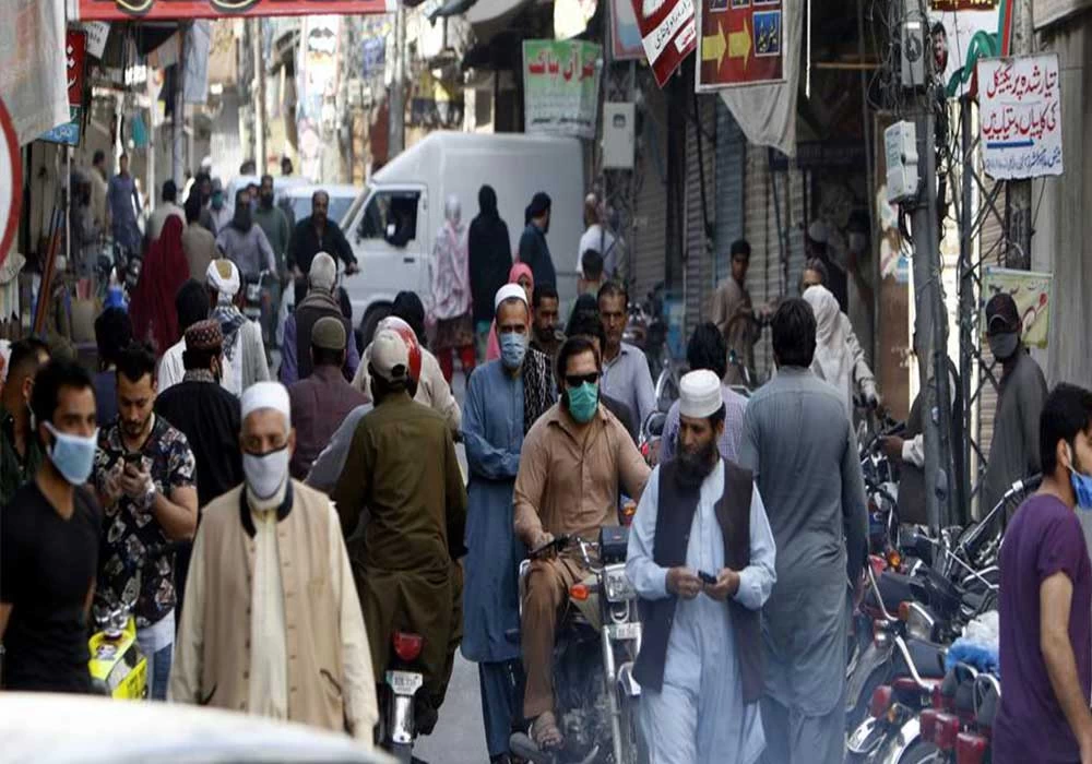 Lahore becomes Covid-19 hotspot as positivity ratio stands at 20%
