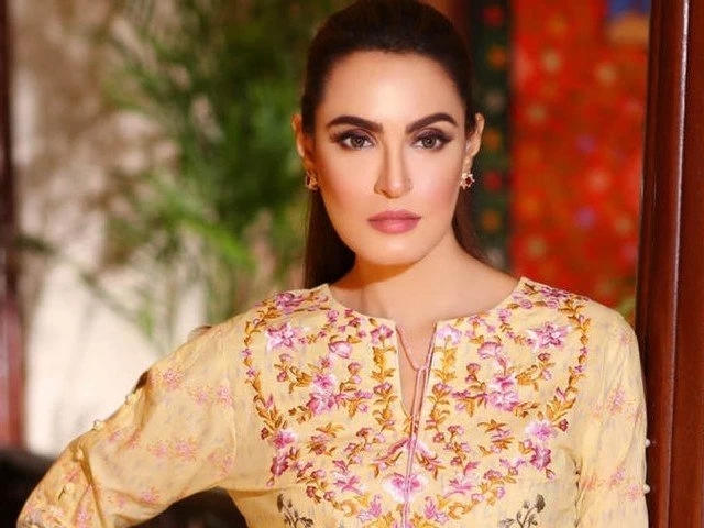 Pakistani model, actress Nadia Hussain contracts COVID