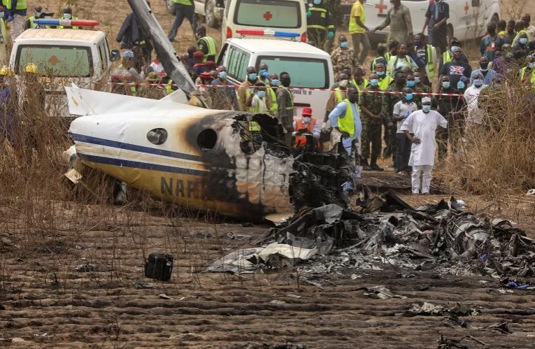 Seven killed as Nigerian military aircraft crashes near Abuja airport