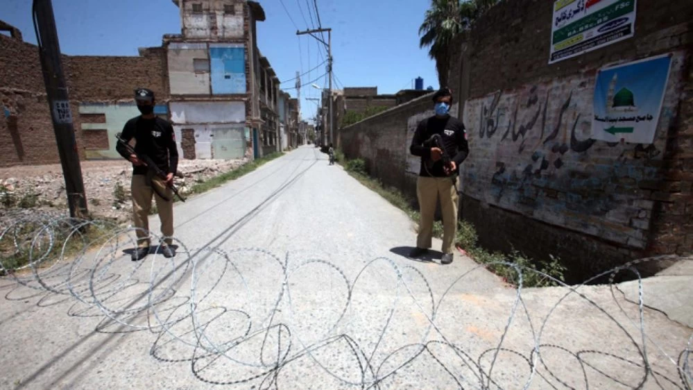 Micro smart lockdown imposed in Peshawar’s Covid-19 hotspot areas