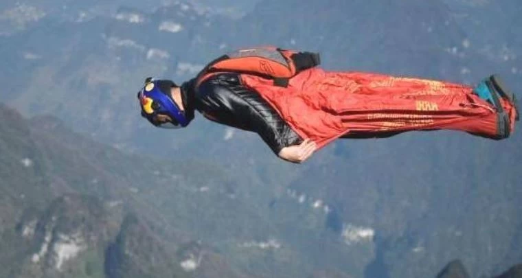 Man in wingsuit dies after jumping off helicopter