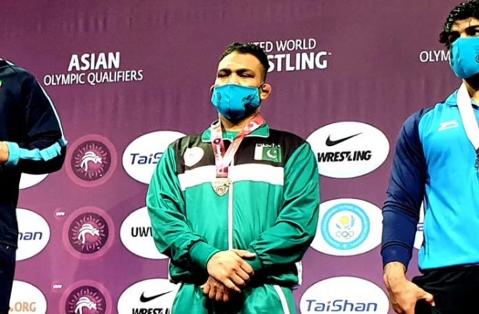 Pakistani wrestler ‘Inam Butt’ wins bronze in Olympic qualifying round