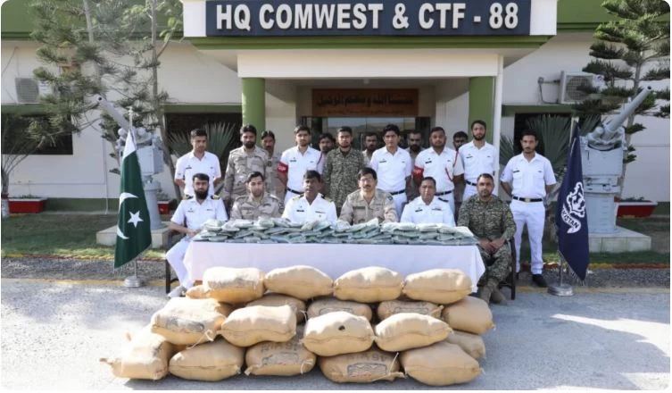 Pakistan Navy, ANF seize drugs near Pishukan coast