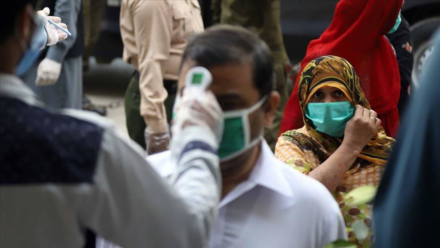 Pakistan reports over 1800 coronavirus cases in one day