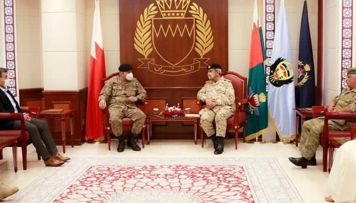General Bajwa, Bahrain Commander National Guard discuss issues of mutual interest