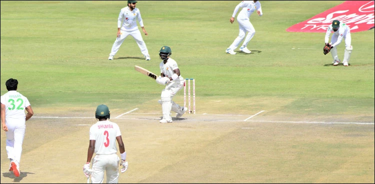 Zimbabwe crumbles as Pakistan races to victory in first test