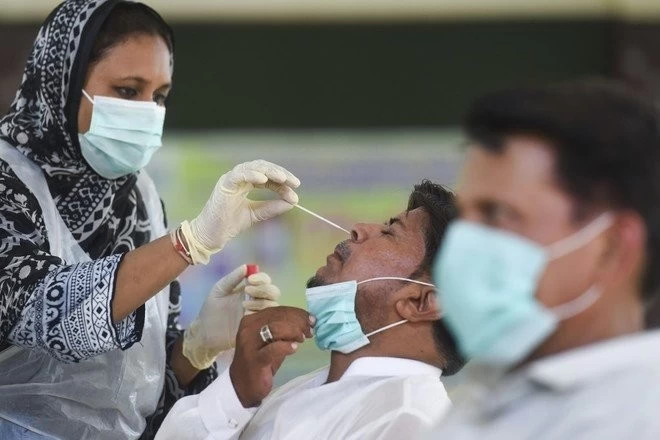 ملک میں کورونا وائرس کےکیسز میں ایک بار پھر اضافہ
