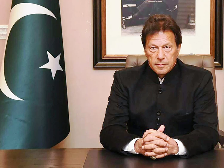 نظام تباہ کرنے میں دیرنہیں لگتی مگردرست کرنےمیں وقت لگتاہے : عمران خان