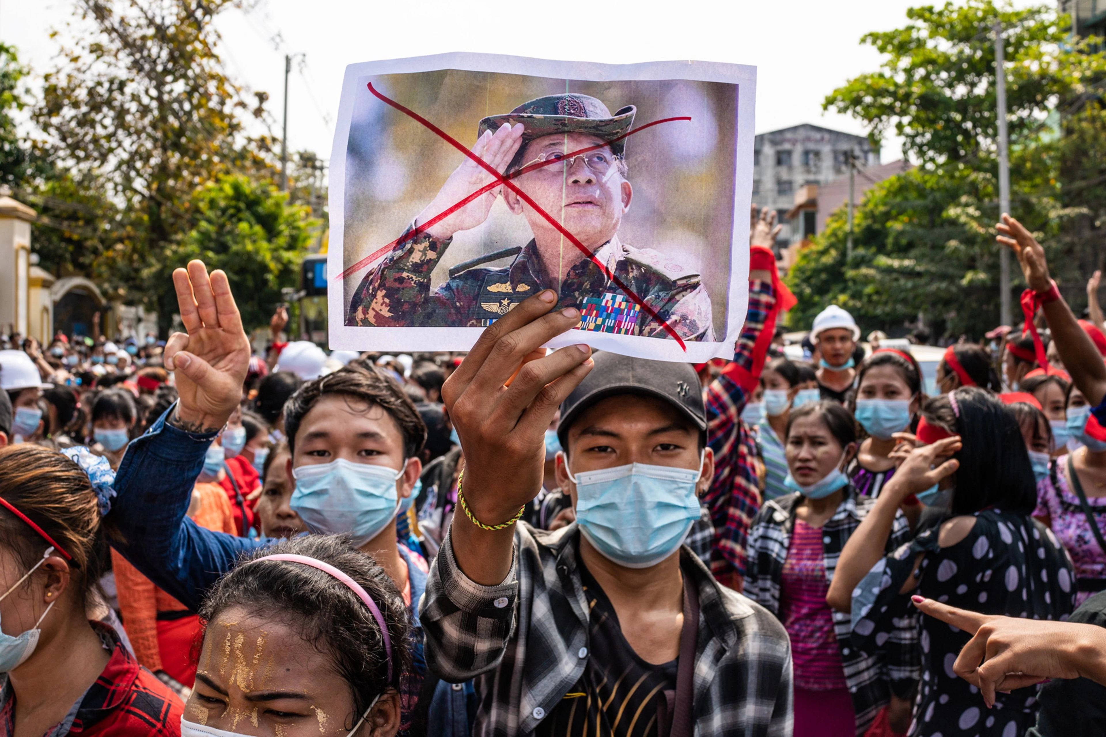 میانمار میں فوجی بغاوت کا معاملہ ، عوام نے سول نافرمانی مہم شروع کردی