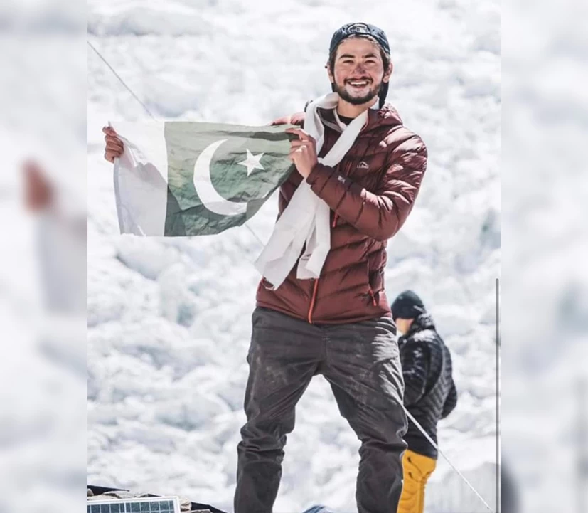 19سالہ  پاکستانی کوہ پیما شہروز کاشف نے ماؤنٹ ایورسٹ سر کرلیا