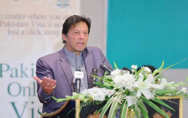 وزیراعظم عمران خان گوادر پورٹ فری زون میں کاروباری اداروں کے لیے پروجیکٹ کا سنگ بنیاد بھی رکھیں گے