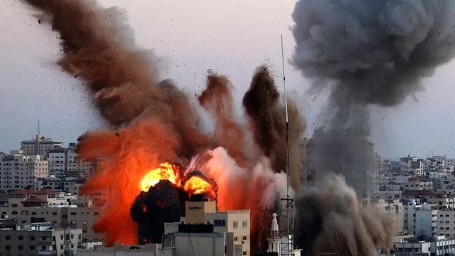 حماس  کی جنگی صلاحیتوں کو مکمل تباہ کرنے تک بمباری جاری رہے گی، اسرائیلی کی دھمکی