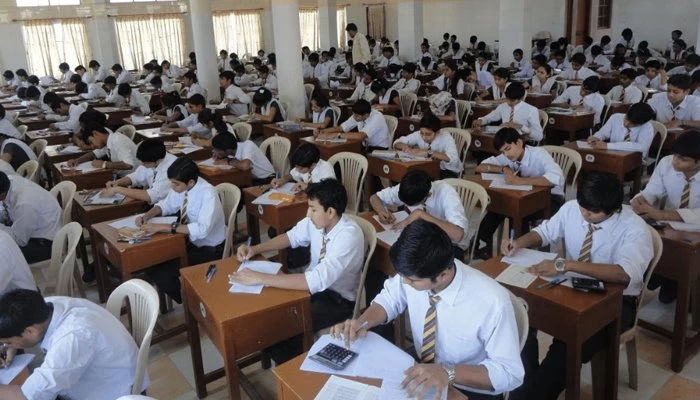 وفاقی تعلیمی بورڈ  کا میٹرک اور انٹرمیڈیٹ  کے امتحانات کی تاریخوں  کا اعلان