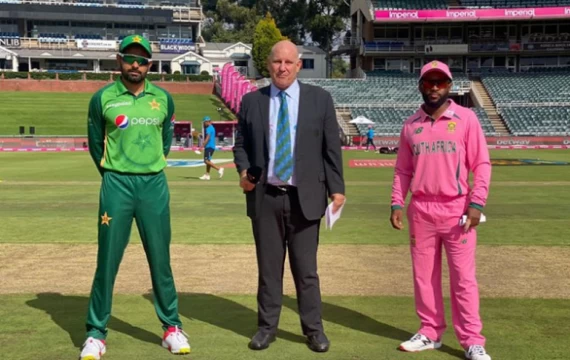 دوسرا ون ڈے : پاکستان کا جنوبی افریقہ کے خلاف ٹاس جیت کر فیلڈنگ کا فیصلہ