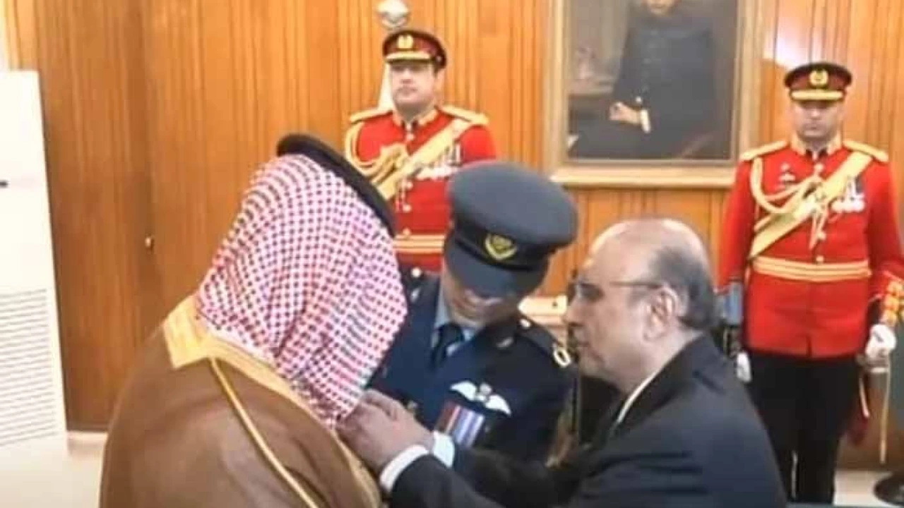 President Zardari confers Nishan-e-Pakistan to Saudi Defense Minister