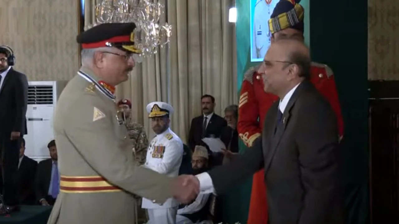 President confers military awards upon serving, martyred armed forces’ personnel