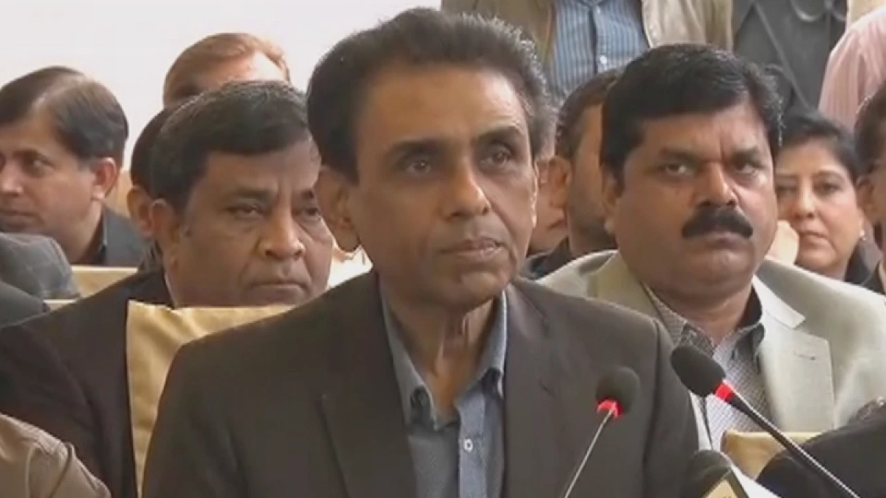 Khalid Maqbool claims some people forcefully impose on Karachi 