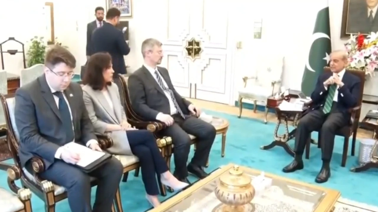 PM Shehbaz invites Putin to Pakistan 