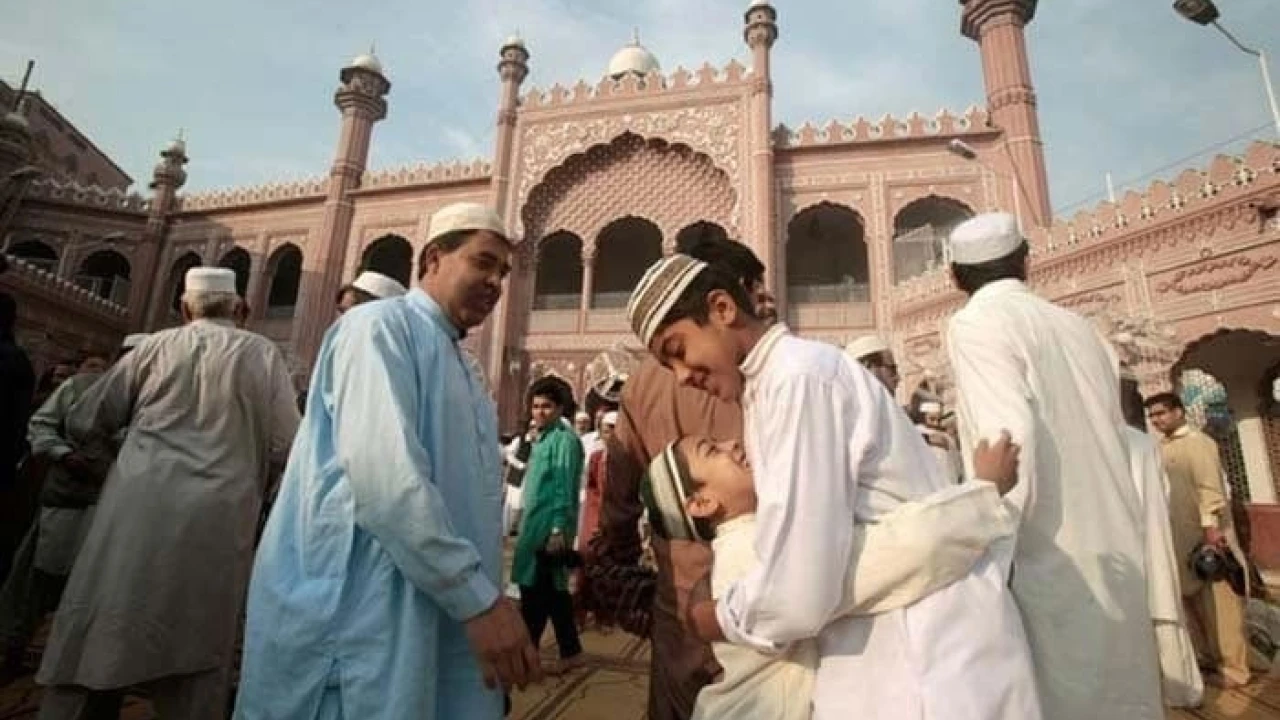 Federal govt approves four holidays on Eid-ul-Fitr