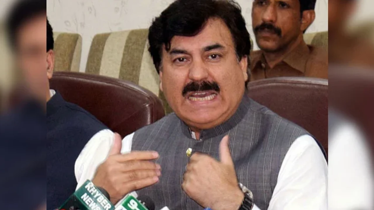 Shaukat Yousafzai claims govt failed badly 