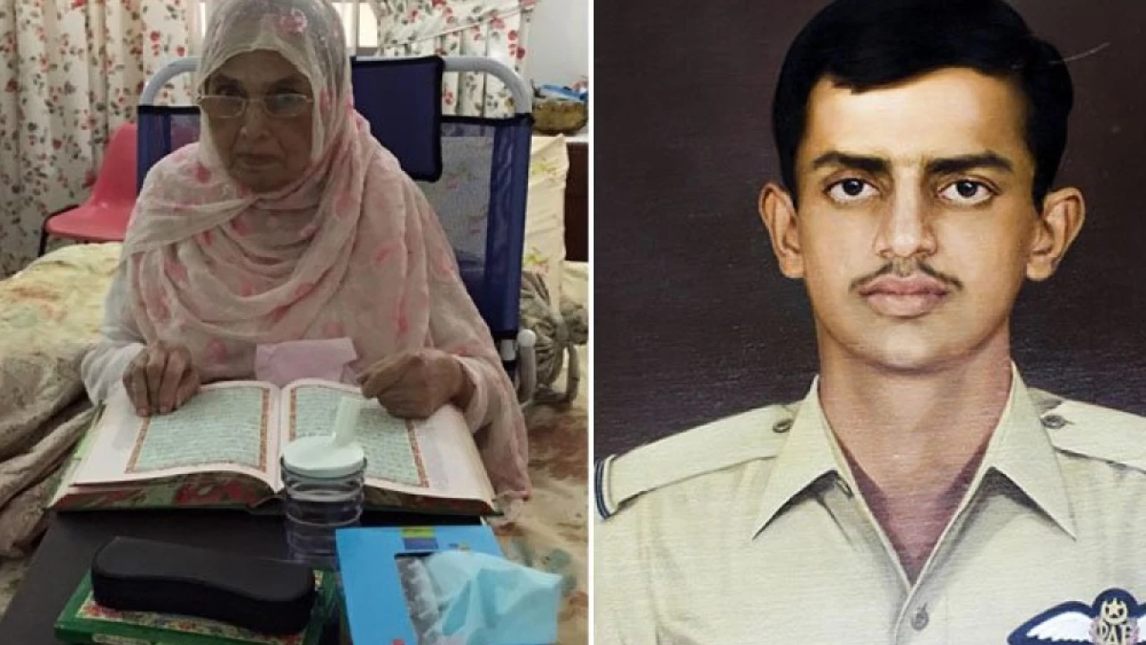 Mother of Shaheed Pilot Officer Rashid Minhas passes away