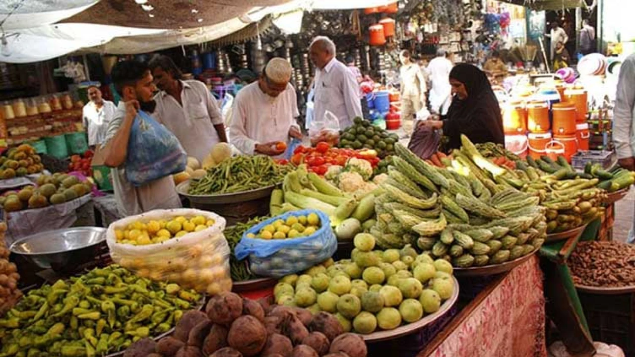 Inflation hits 50-year high in Pakistan