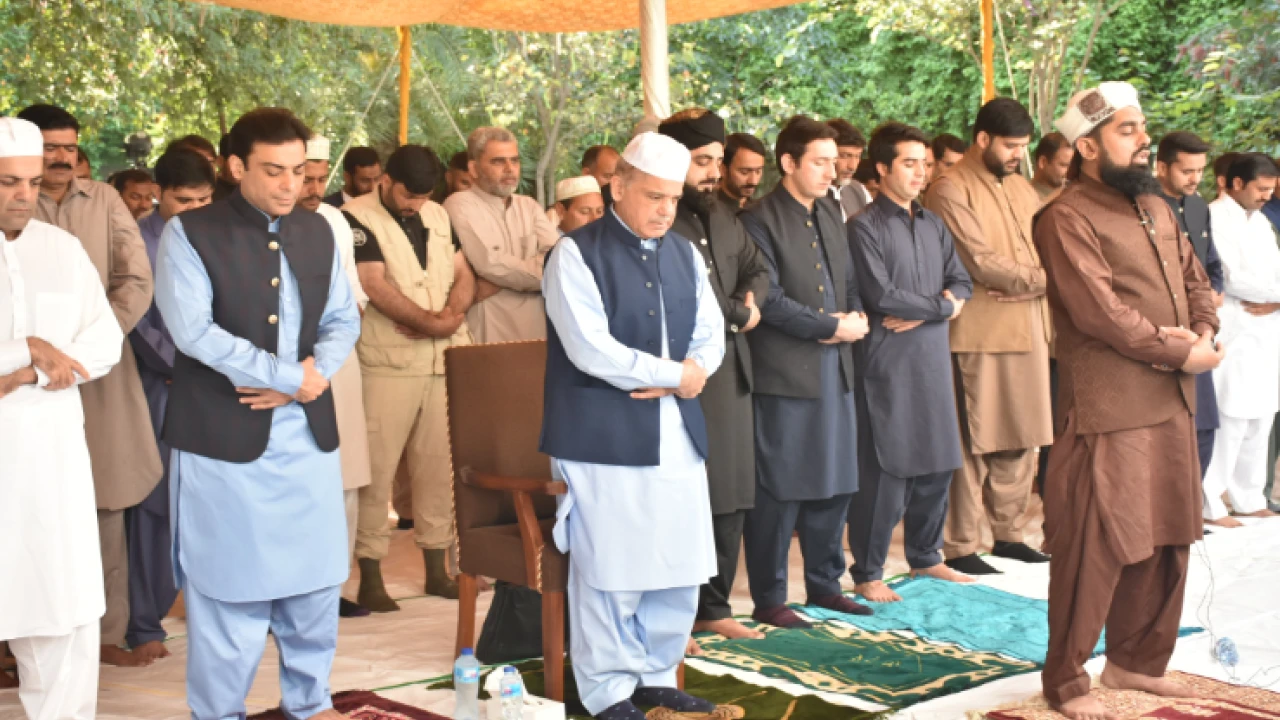 PM Shehbaz offers Eid prayers in Lahore