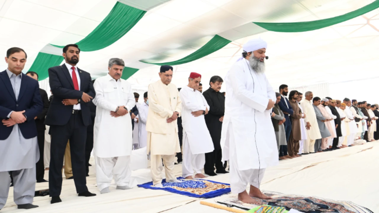 President Zardari offers Eid prayers in Nawabshah