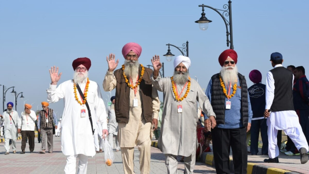 سکھ یاتریوں کی مذہبی رسومات کیلئے سیالکوٹ  آمد ، سیکیورٹی صورتحال  پر مکمل اعتماد کا اظہار