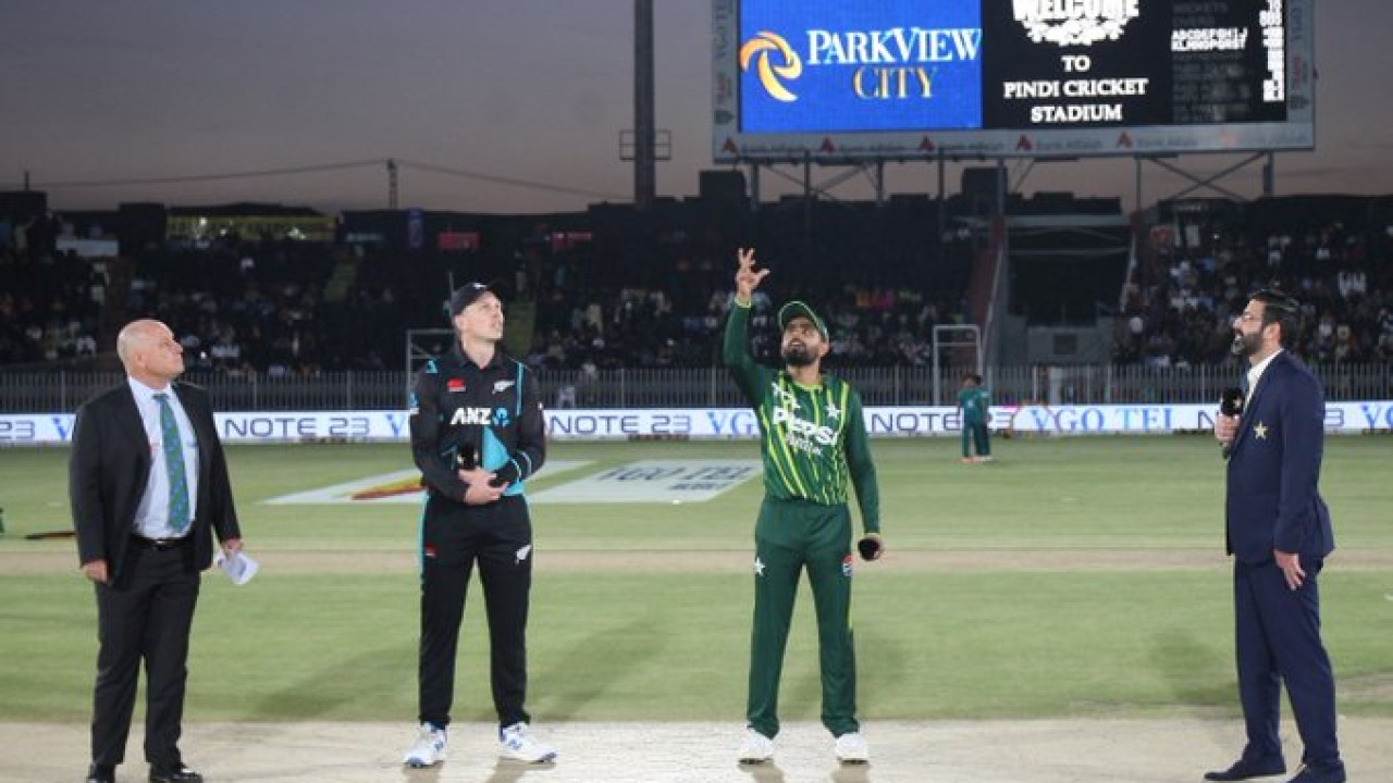 ٹی20 سیریز،نیوزی لینڈ کا پاکستان کے خلاف ٹاس جیت کر بولنگ کا فیصلہ