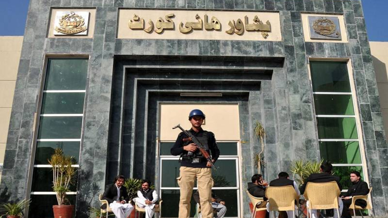 کسی شہری کا پاسپورٹ  غیر قانونی  طور پر بلاک نہ کیا جائے ، پشاور ہائی کورٹ