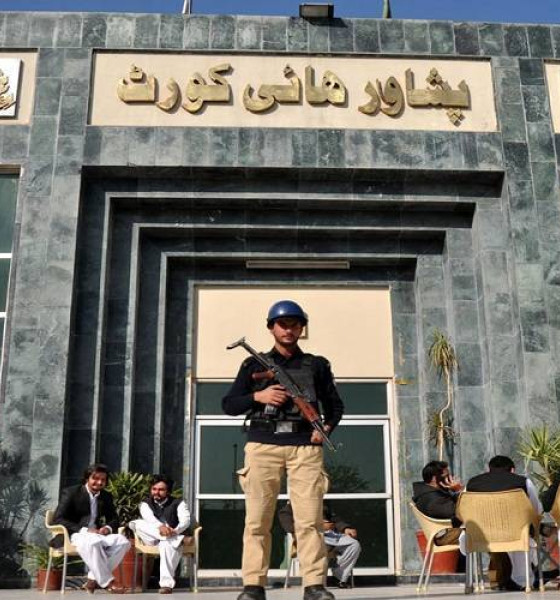 کسی شہری کا پاسپورٹ  غیر قانونی  طور پر بلاک نہ کیا جائے ، پشاور ہائی کورٹ