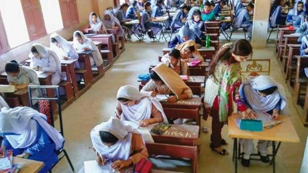 محکمہ تعلیم سندھ نے 54 سکولوں کی رجسٹریشن روک دی