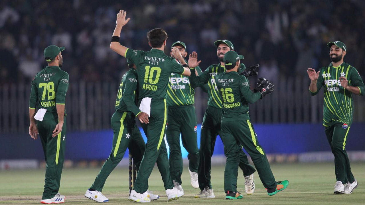 پاکستان نے  نیوزی لینڈ کو 9 رنز سے شکست دے کر سیریز برابر کردی