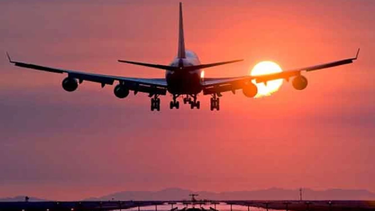 NCOC allows stranded Pakistanis in Cat C countries to return by Dec 31