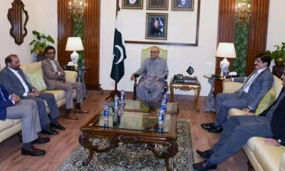 Zardari meets MQM leadership, discusses law and order situation in Karachi