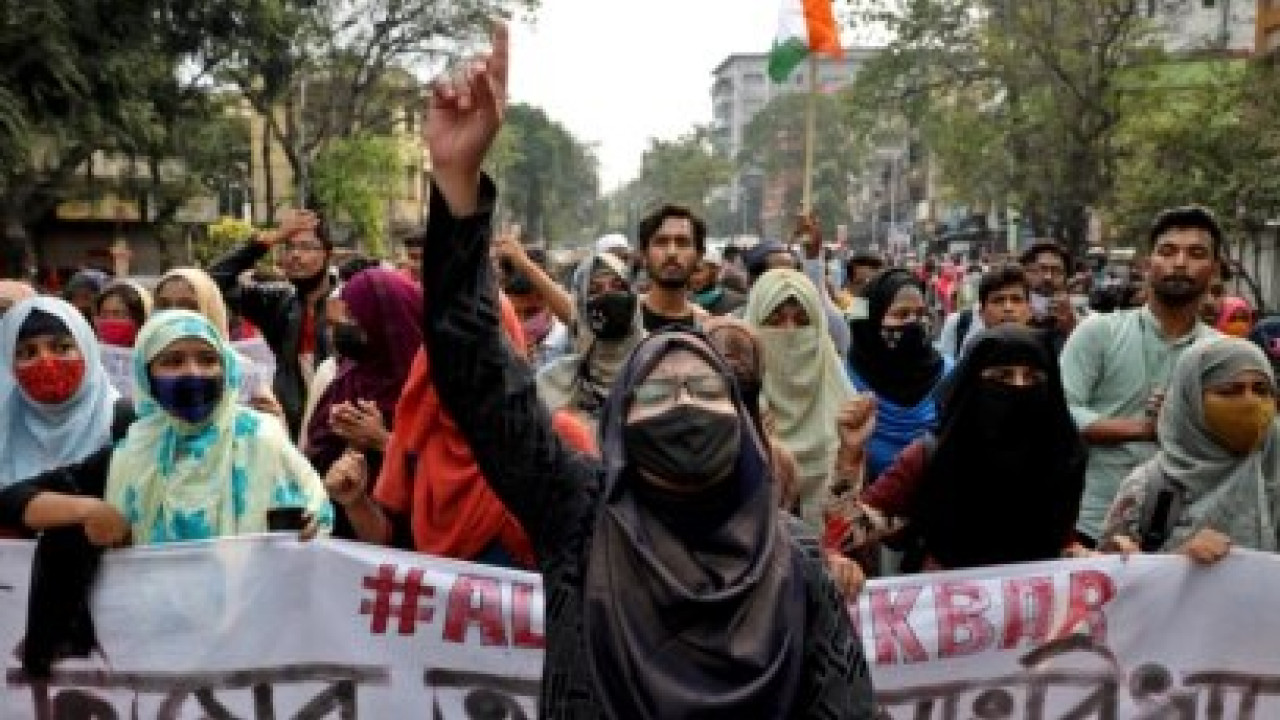 بھارت میں مذہبی آزادی نا ہو نے  کے برابر ہے ، امریکی کمیشن