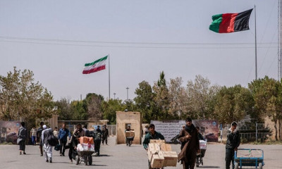 ایران نے غیر قانونی افغان شہریوں کو ملک بدر کرنا شروع کردیا