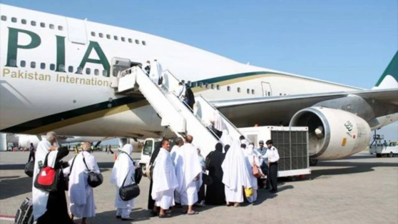 PIA’s Hajj flight departs from Karachi