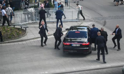 سلوواکیہ کے وزیر اعظم  ایک تقریب کے دوران فائرنگ میں زخمی