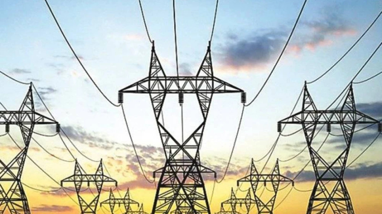 حکومت کا عوام کو بجلی کا ایک اور جھٹکا، یونٹ 1.47 روپے مزید مہنگا