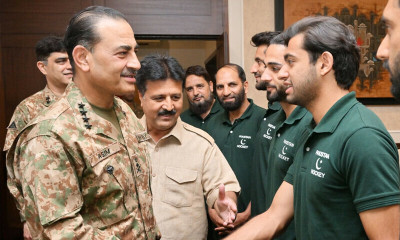 آرمی چیف جنرل عاصم منیر سے پاکستان ہاکی ٹیم کے وفد کی ملاقات