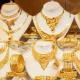 Gold price falls by Rs6,200 per tola