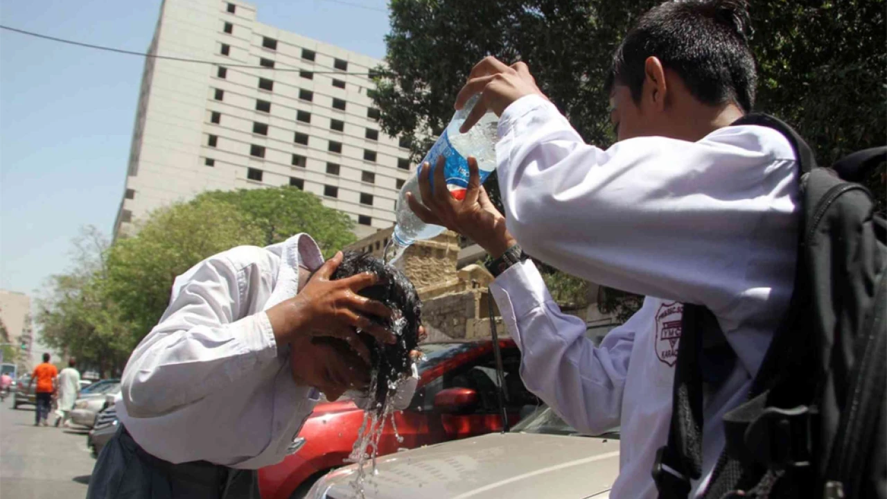 Brutal heat wave sustains in most areas of Pakistan