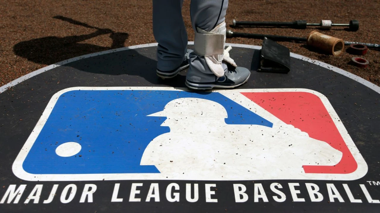MLB: Robot home plate umps unlikely for 2025