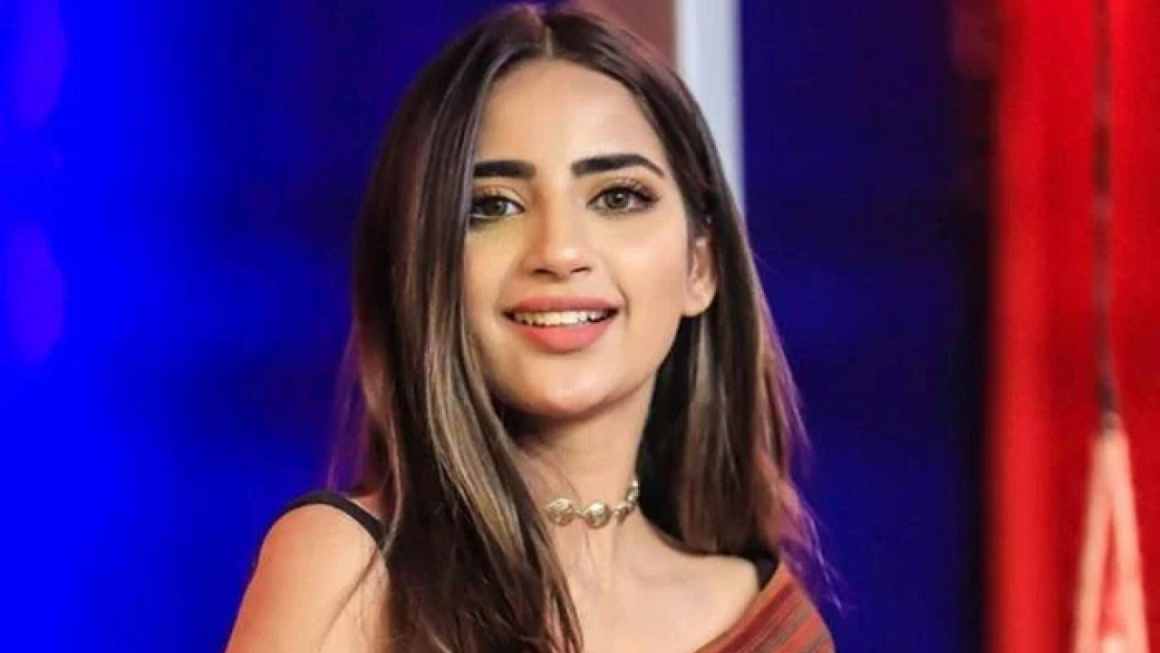 پاکستانی اداکارہ صبور علی کو دبئی کا گولڈن ویزہ مل گیا