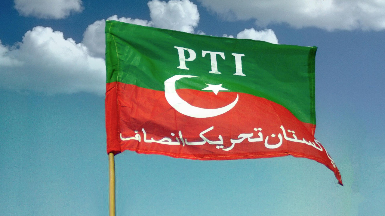پی ٹی آئی کی   انتخابی نشان کی واپسی کےلئے لاہور ہائی کورٹ میں درخواست دائر