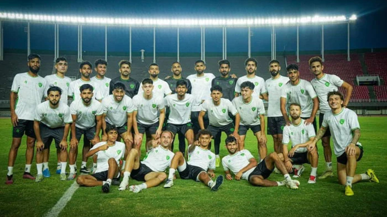 پاکستانی ٹیم فیفا ورلڈ کپ 2026 کوالیفائرزر رائونڈ 2 کھیلنے کیلئے تاجکستان روانہ
