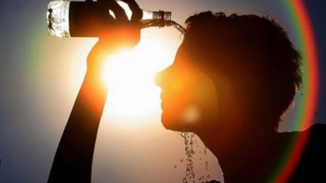 Heatwave leaves 12 people dead in Hyderabad