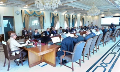 PM Shhebaz directs strategy formulation for stronger economic ties with Azerbaijan